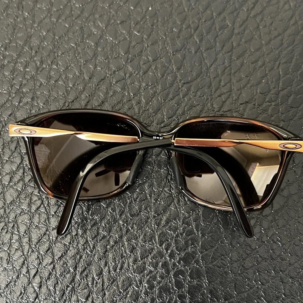 Sunglasses - Picture 10 of 11